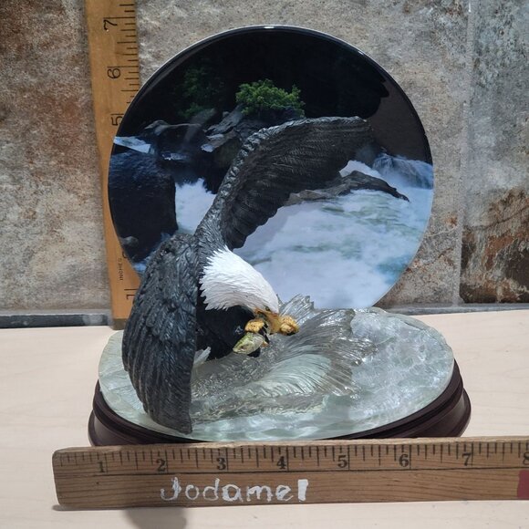 Bradford Exchange Decorative 3 D Plate Flying Eagle Figurine Power Play Force of - Picture 9 of 11